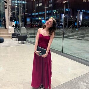 Elegant Strapless Burgundy Evening Gown